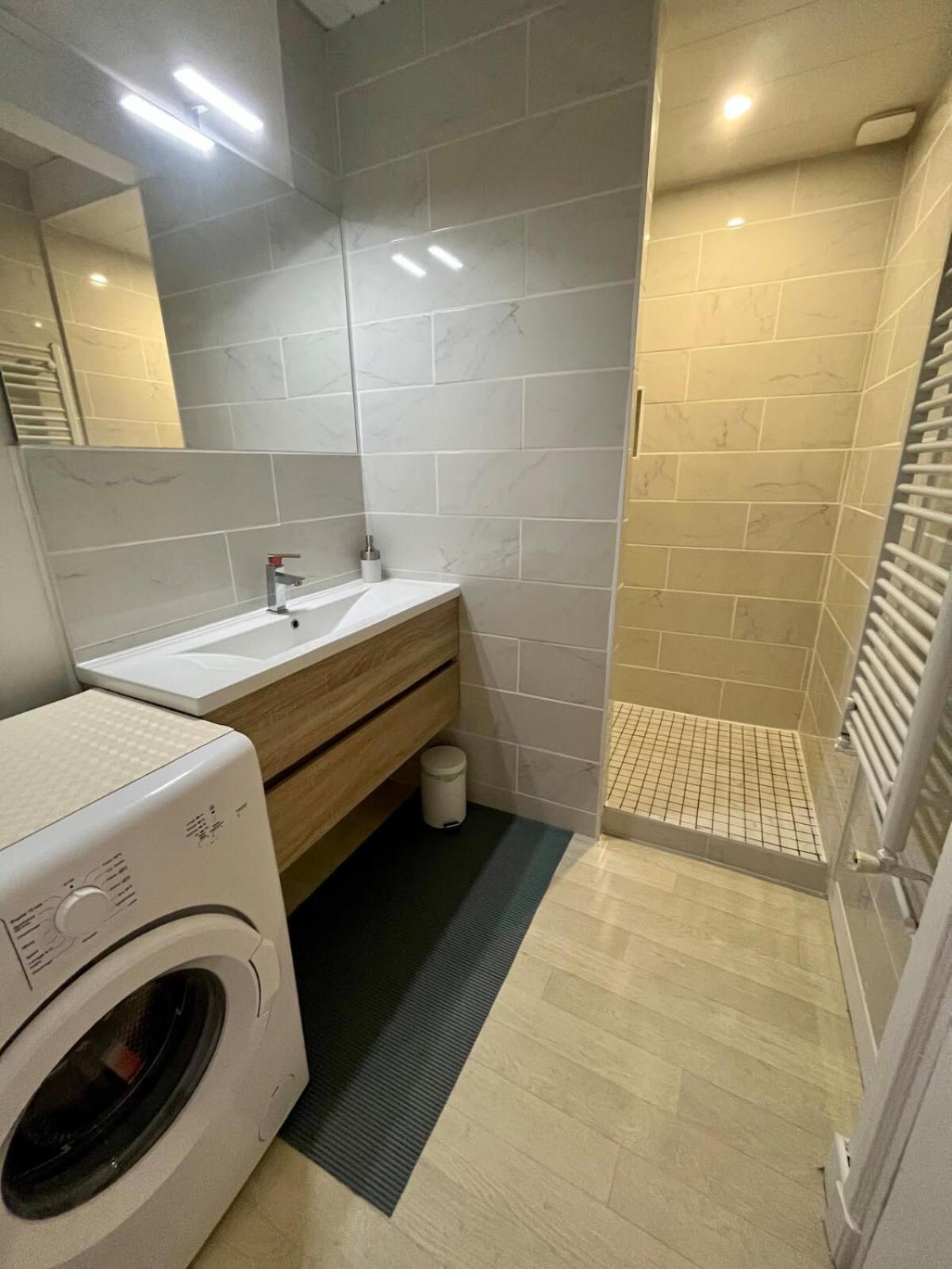 Joli Appartement Proche Centre Lorient Bagian luar foto
